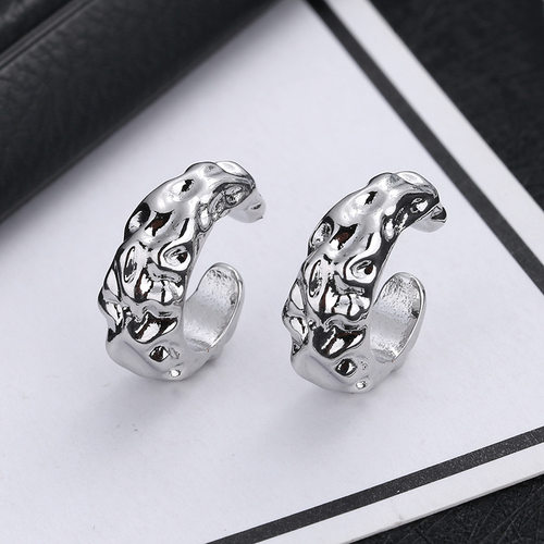 1 Pcs Irregular Texture C Shaped Clip On Earrings Ear Cuff