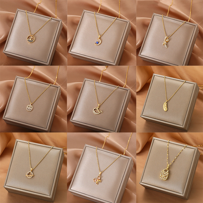2023 2023 New Sweet Gold Color Stainless Steel Necklaces