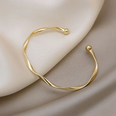 Golden Charm Bangles for Women Minimalism Fashion Twisted