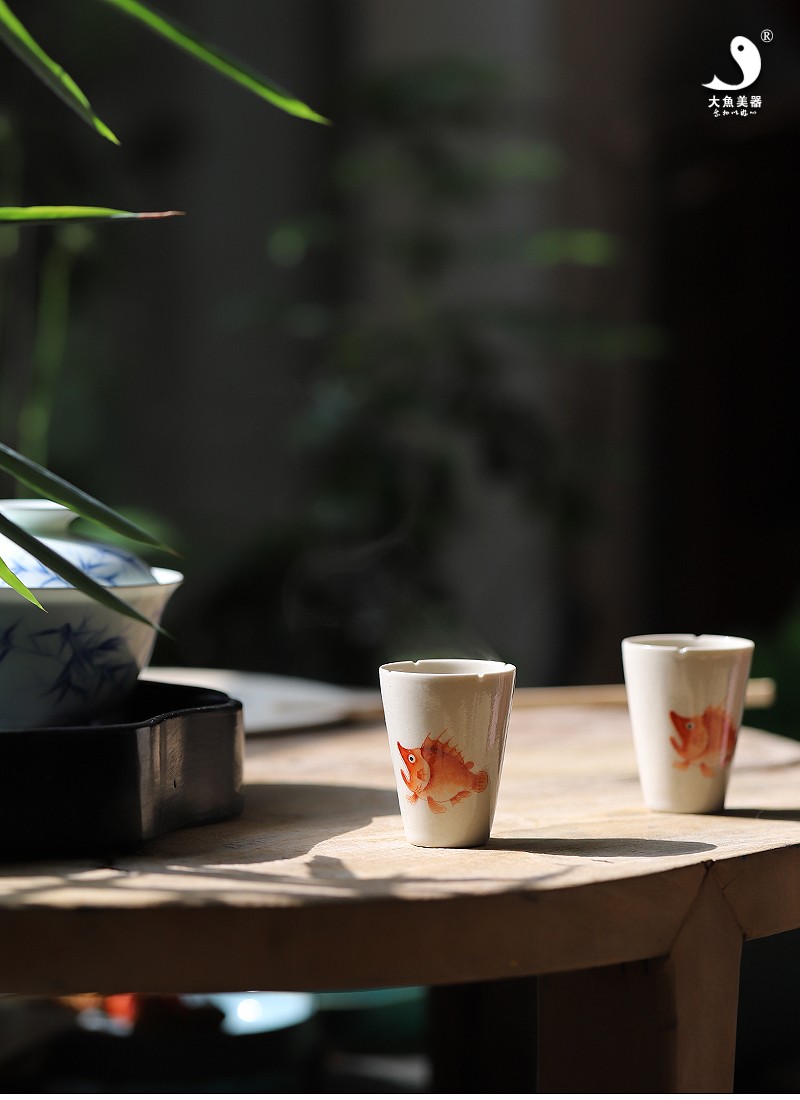 大鱼美器 草木灰矾红鳜鱼杯 陶瓷岩茶杯景德镇手工主人杯手绘杯子
