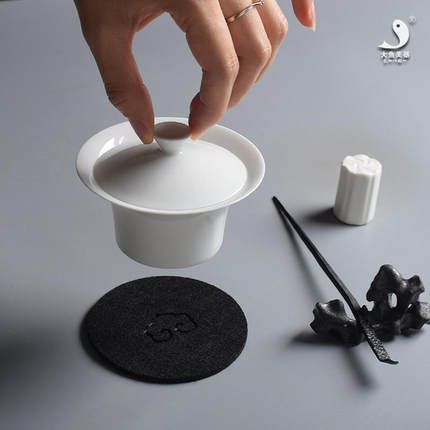 大鱼美器 甜白釉盖碗 马蹄形干泡碗景德镇薄胎陶瓷泡碗全手工盖碗