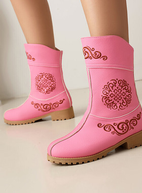 秋冬季皮靴米白色绿色粉红色靴子民族风休闲学生鞋中筒靴女大码SH