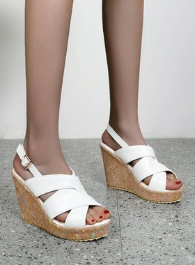 鞋女新款夏季女鞋厚底坡跟高跟白色防滑底扣带凉鞋大码鞋 pcsa