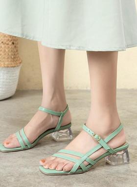 鞋女女鞋夏季绿色紫色粗跟中跟大码扣带透明跟凉鞋 45 小码 32 kb