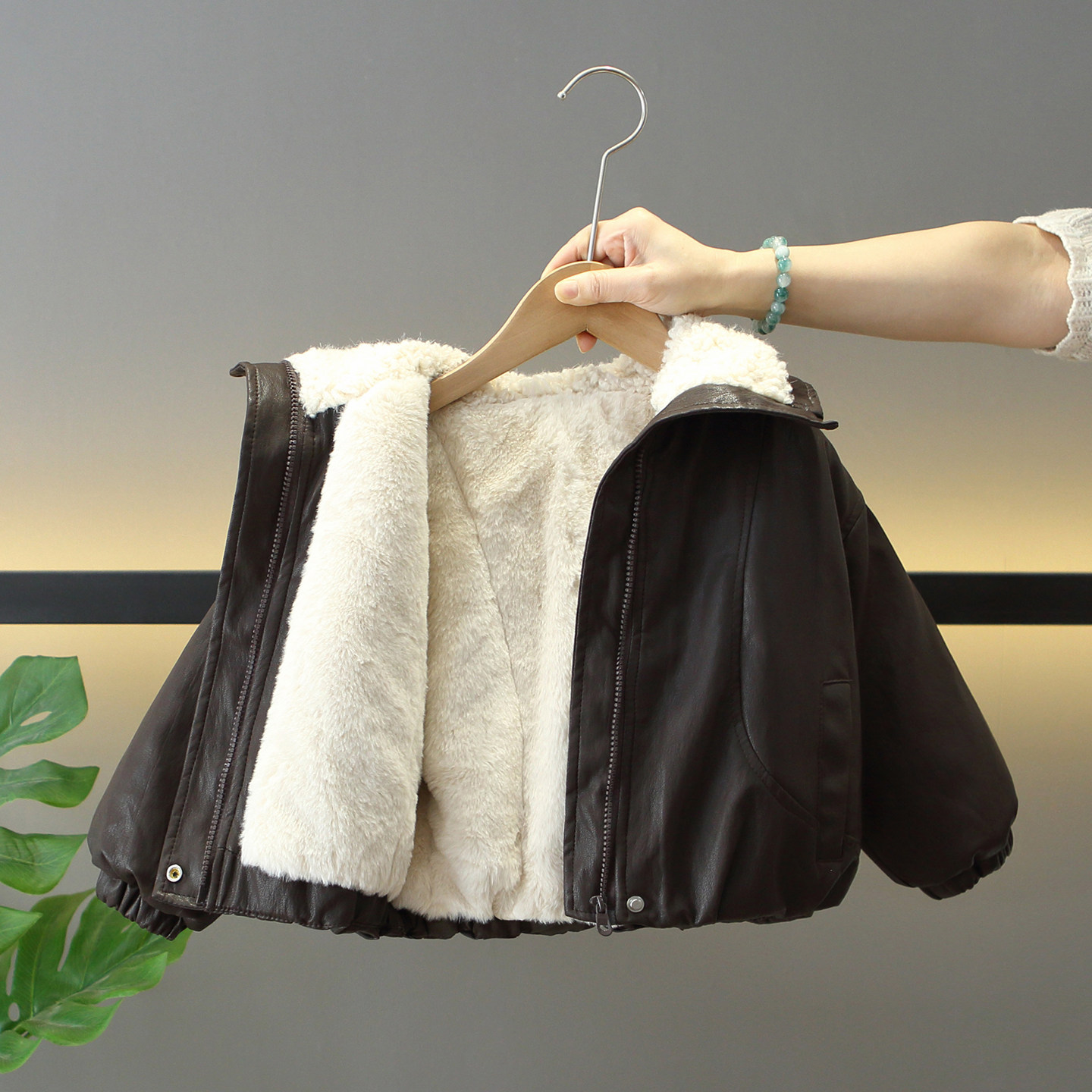 男童冬季毛领加绒加厚皮衣2026新款儿童酷帅时髦冬装宝宝保暖外套,童装/婴儿装/亲子装,夹克/皮衣,淘宝优惠券,粉丝福利购,淘宝优惠卷