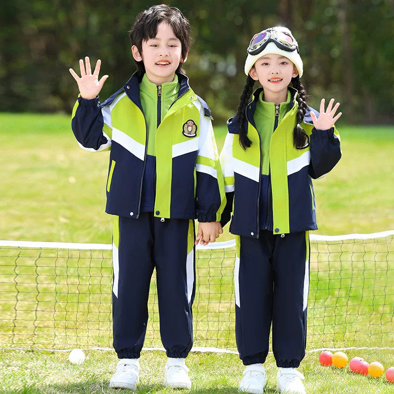 幼儿园园服冲锋衣三件套冬季小学生班服套装一年级运动校服春秋款