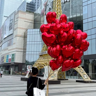 爱心形铝膜气球飘空情人节告白布置地推摆摊批发打卡拍照道具装饰