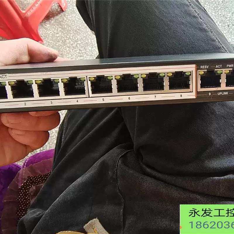 ￥丰润达交换机Al1010，功其它元器件