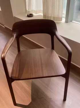 品牌家具复古极简中古风黑胡桃木实木扶手餐椅书椅570*605*790mm
