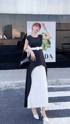 黑白拼接显瘦无袖高级感大摆裙