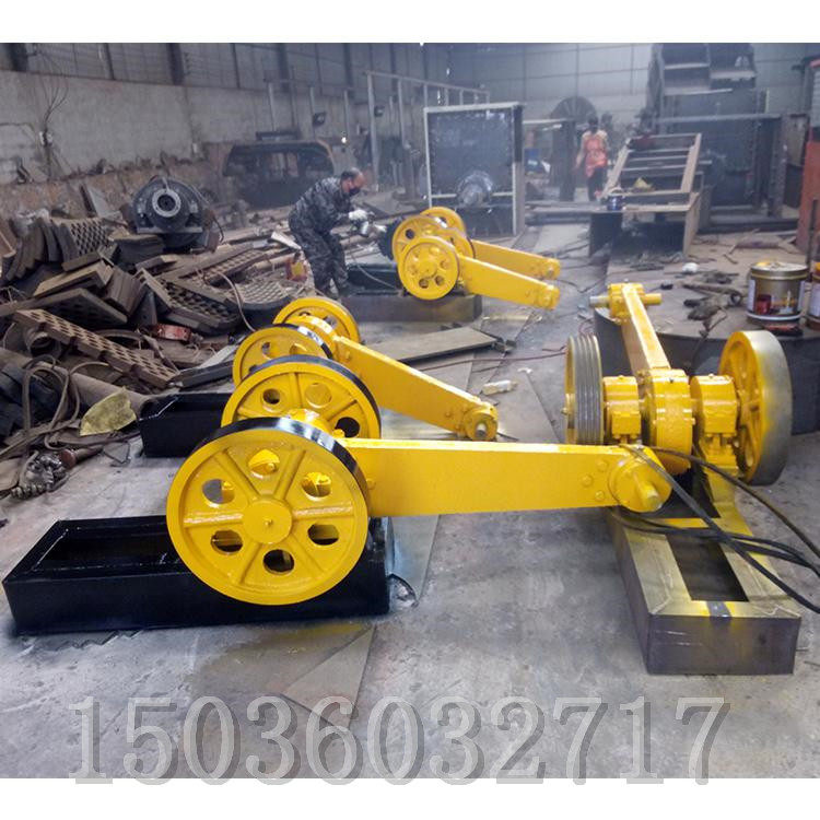 往复式平面摇摆筛矿石沙石料摇摆筛机头推拉式直线振动筛摇晃筛头