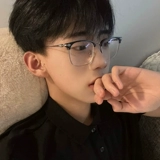 Половина очков для мужского модного и красивого цвета с большим цветом -рама -изменчивые цветовые очки Рамки женские близоручки доступны большие лица и глаза