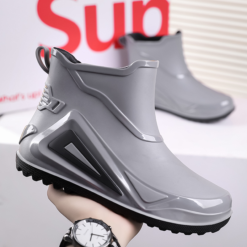 Men's rain boots summer 2024 new kitchen work labor protection waterproof shoes fishing rubber shoes rain day anti slip wading boots