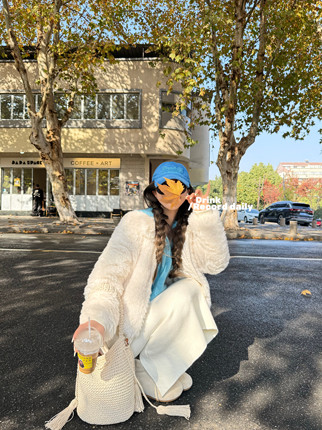 LISEYEN设计师原创白色加厚毛外套 限量女2025冬季高级感保暖短款