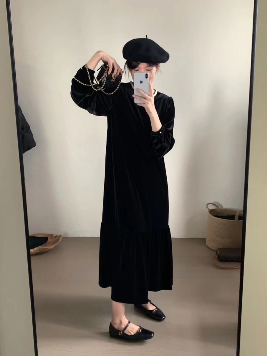 现货ABOUT MOON丝绒连衣裙24款复古法式气质优雅显瘦简约花边领