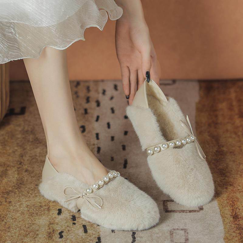 FLOWER RAIN CICADA 珍珠点缀小香风秋冬季外穿加绒白色毛毛鞋垫