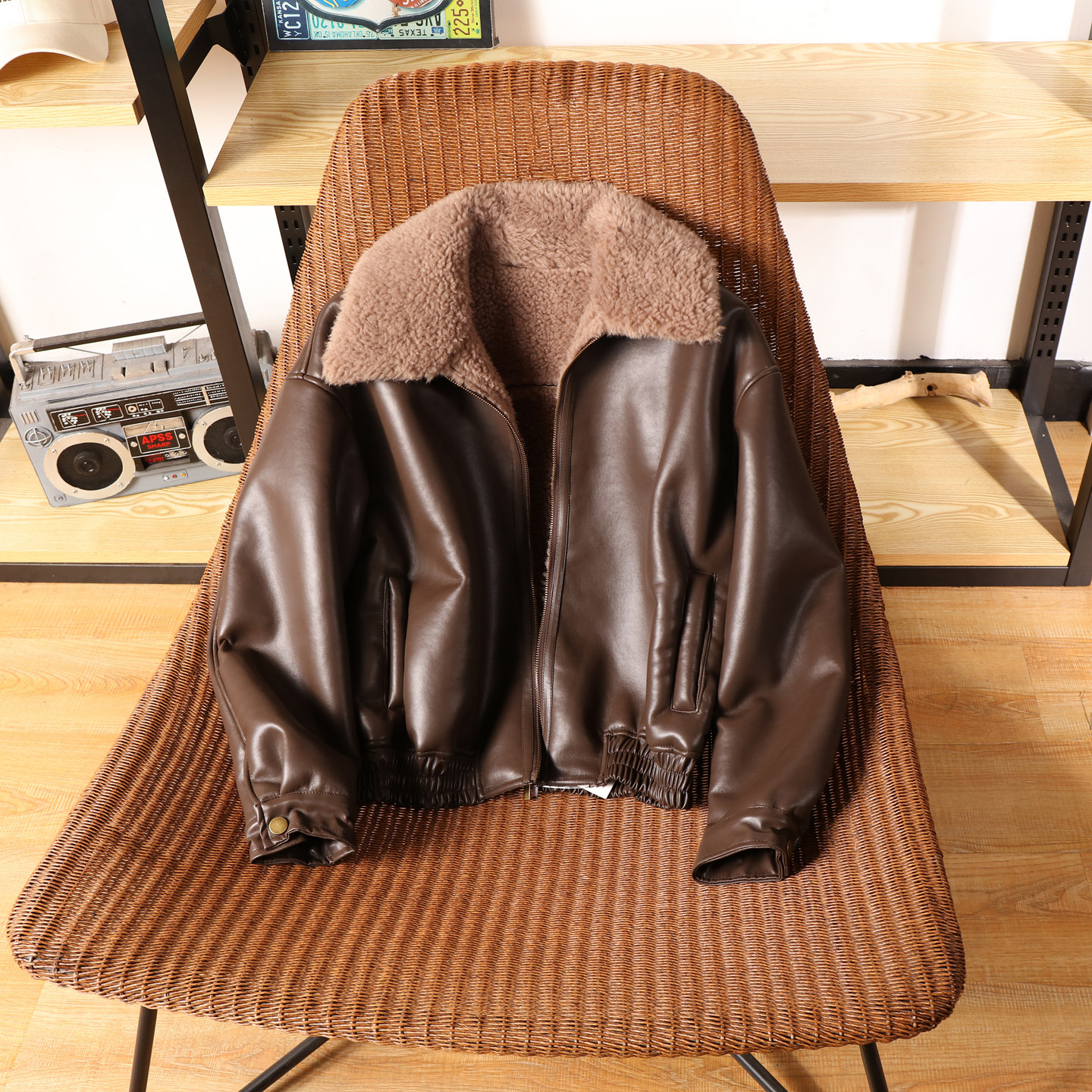 冬季小众仿皮毛一体翻领皮衣女