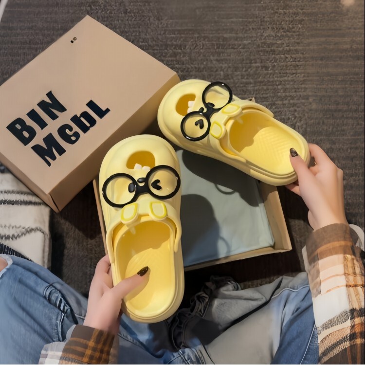 眼镜小海狸洞洞鞋女款eva防滑防臭凉鞋夏天可外穿踩屎感沙滩拖鞋