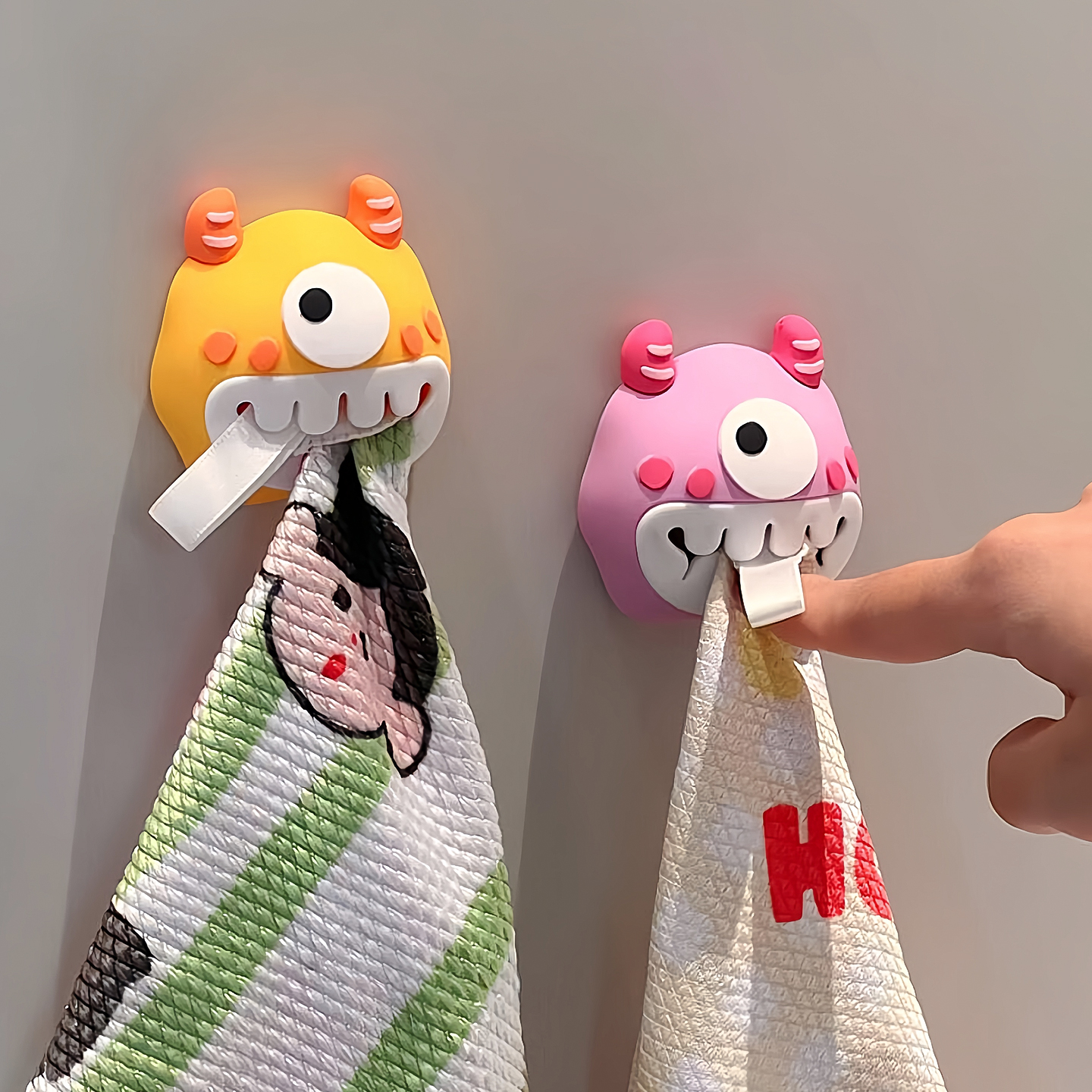 多巴胺洗脸巾收纳塞浴室毛巾架挂钩小怪兽毛巾夹免打孔创意抹布塞