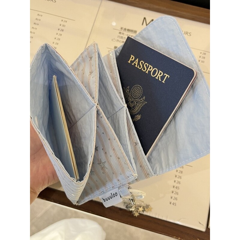 新款原创三层折叠护照包百搭大容量收纳包通勤旅行证件杂物小包包