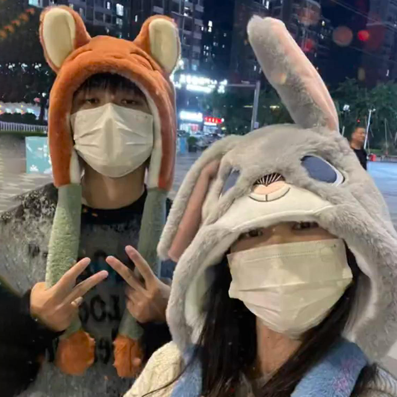 朱迪尼克毛绒帽子冬季情侣护耳帽雷锋帽女款兔子耳朵会动的帽子
