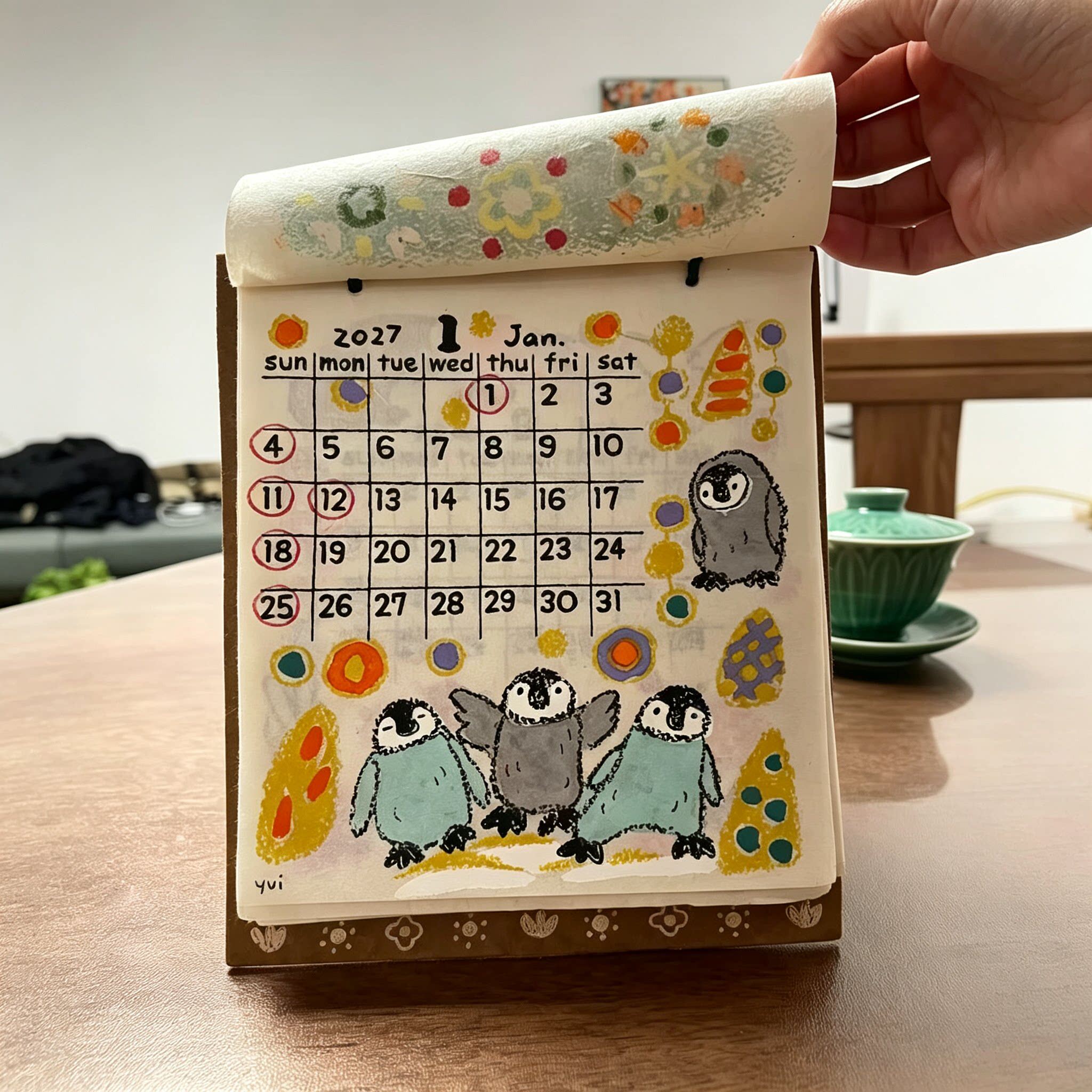 2027年尼泊尔日历小狗涂鸦插画台历年历小动物月历装饰挂件送礼物