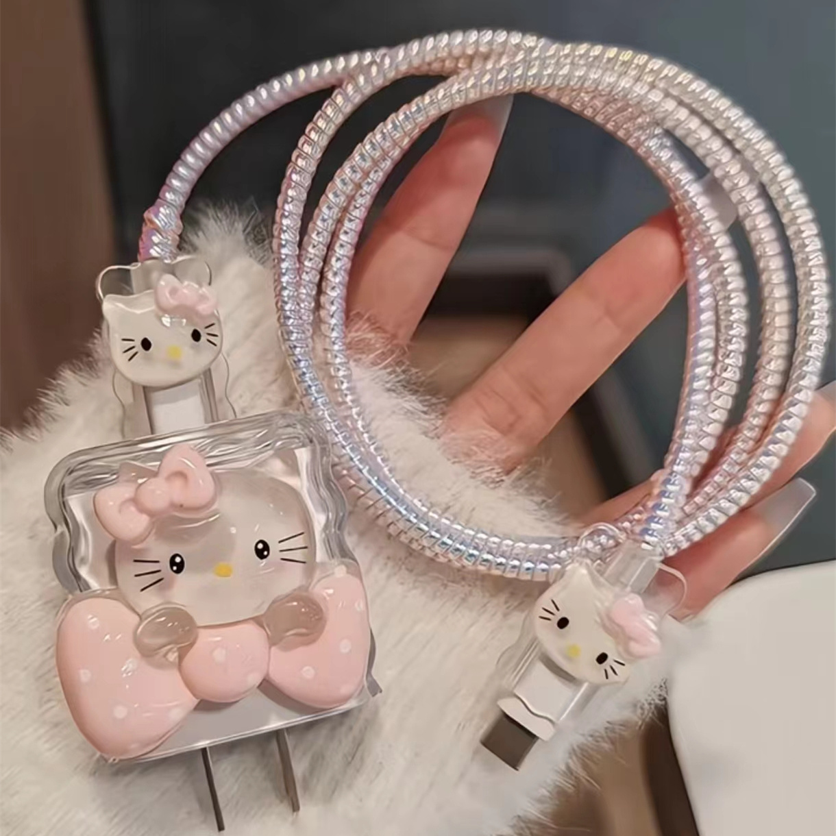 数据线保护套hellokitty可爱苹果15promax手机20wiPhone14快充壳