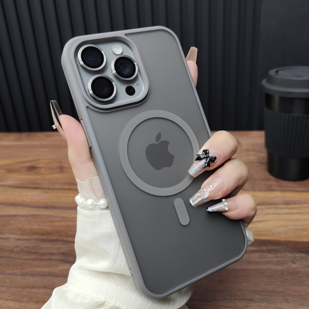 适用苹果16手机壳iPhone15ProMax防滑肤感磨砂半透明14合金玻璃镜头膜13磁吸充电12防摔硅胶保护套11简约A90