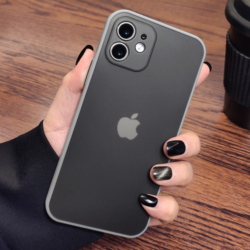 苹果12超薄磨砂手机壳