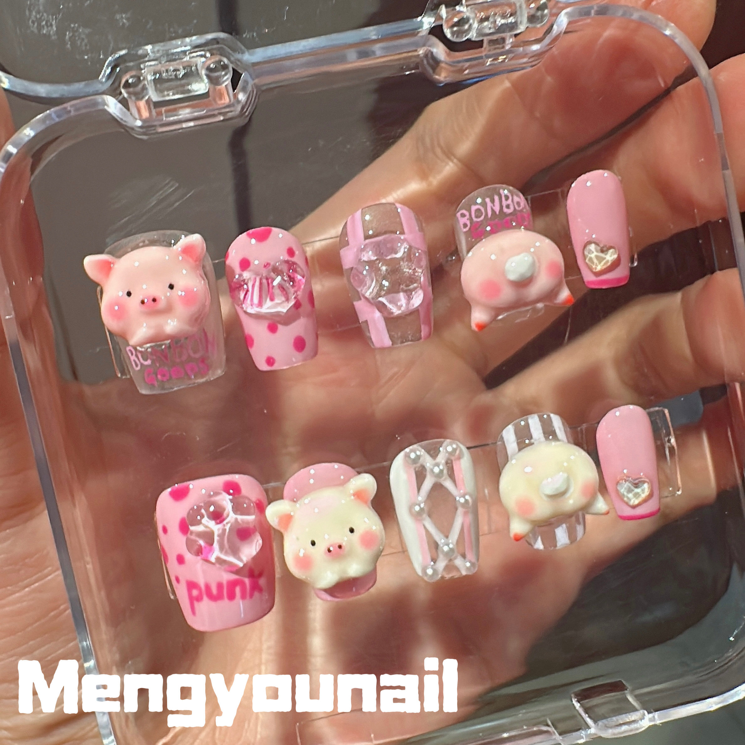 手工韩系少女穿戴甲粉色可爱立体小猪格子美甲