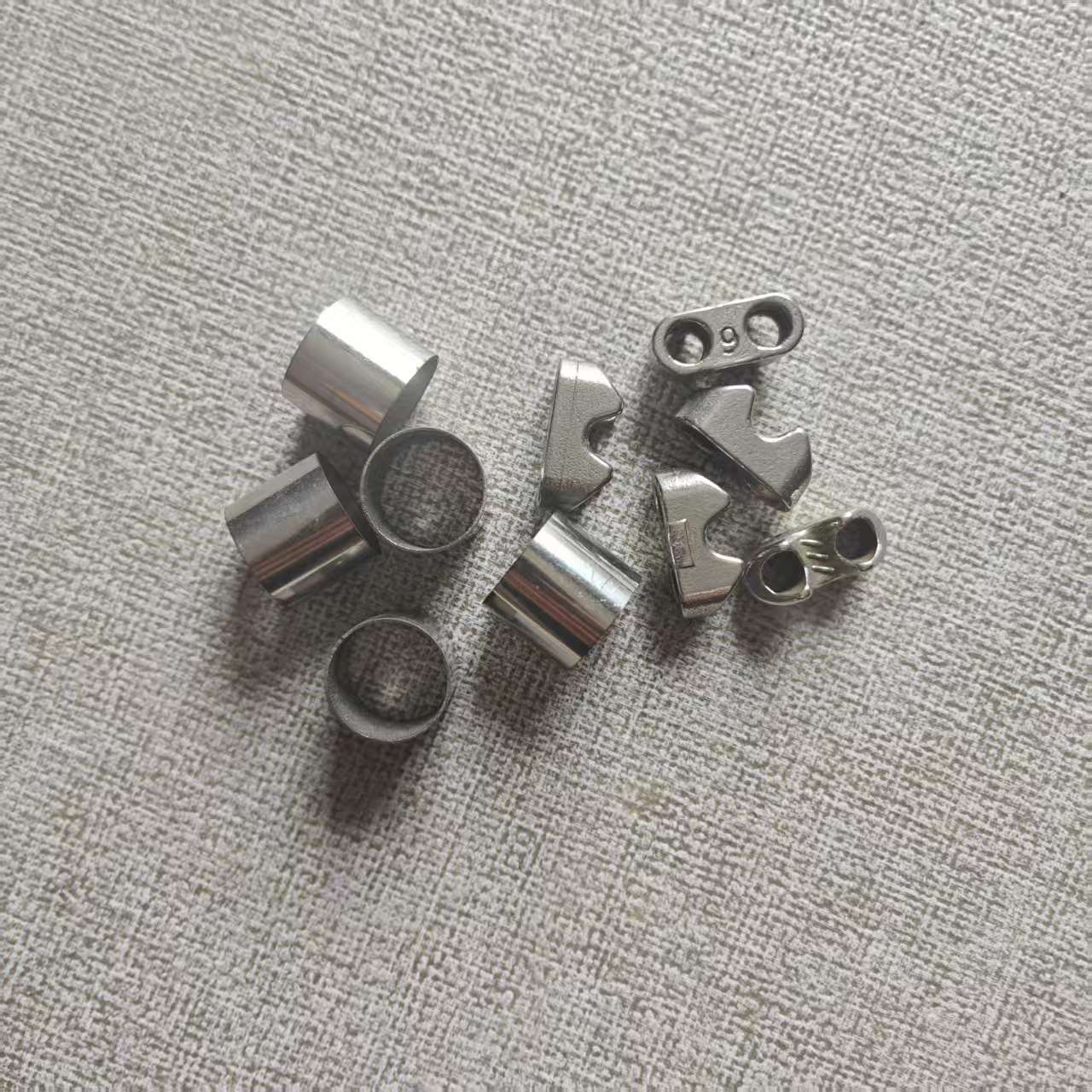 双夹蝴蝶扣7字保险单项锁头