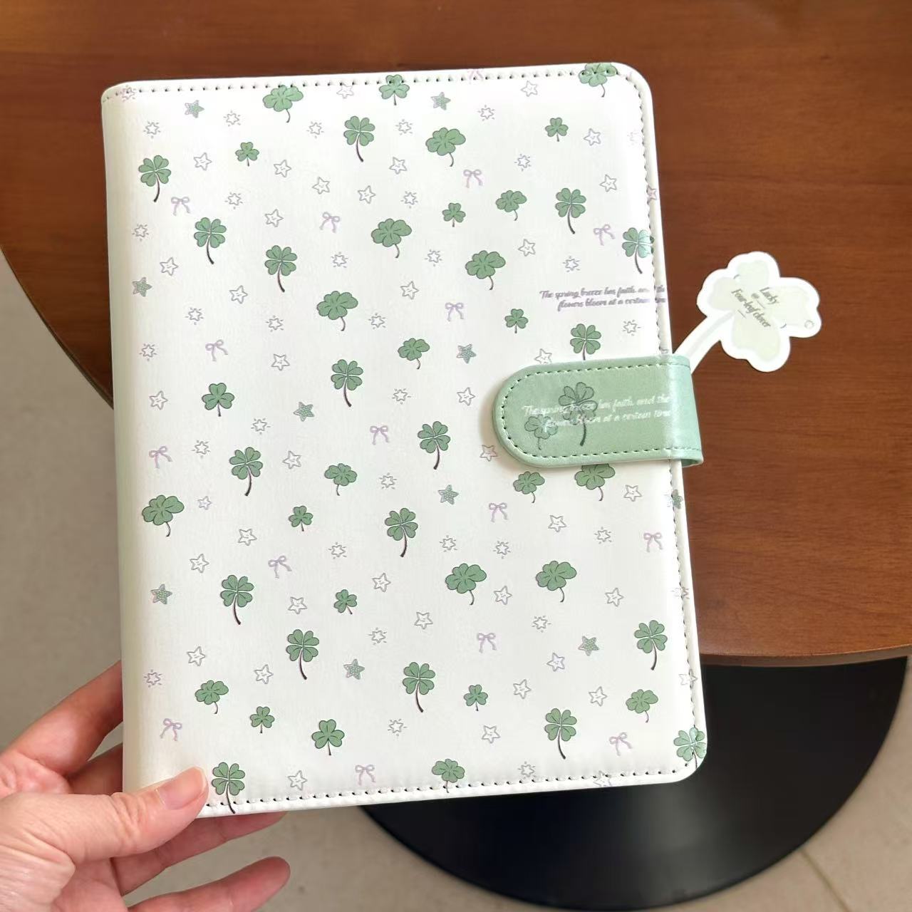 四叶草卡册四宫格追星3寸小卡