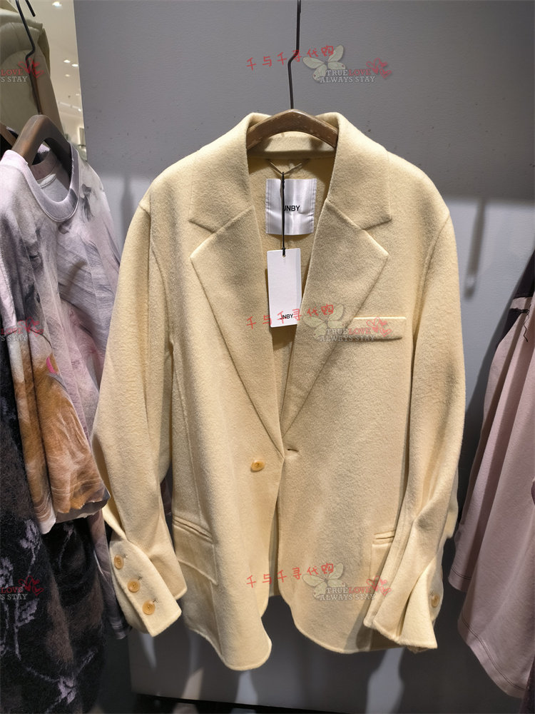 现货江南布衣专柜2023冬季时尚毛呢西服领毛呢外套5N0710350-3295