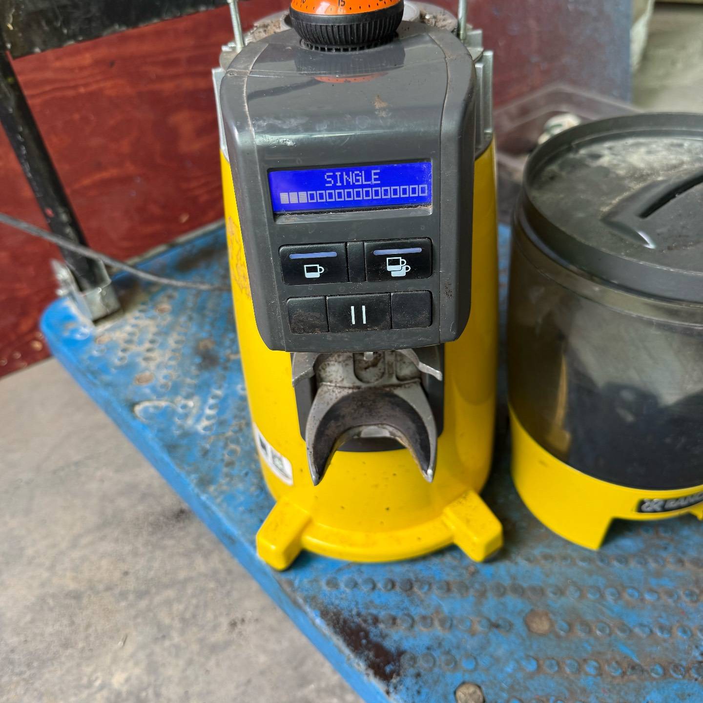 询价购-出一台兰奇里奥Rancilio磨豆机，黄色机