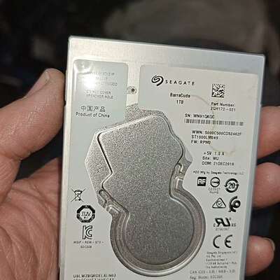 询价购-出希捷2.5寸1TB机械硬盘，型号ST1000LM049