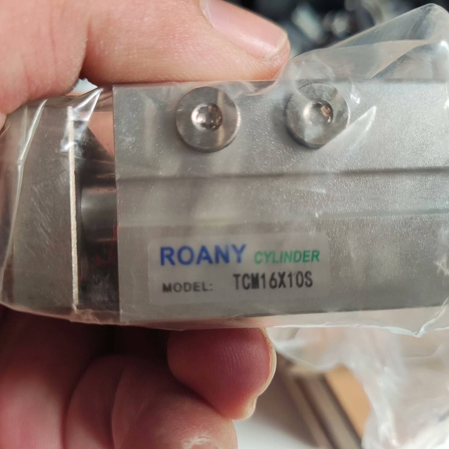 询价购-全新ROANY 三杆气缸，型号：TCM16X10S  数