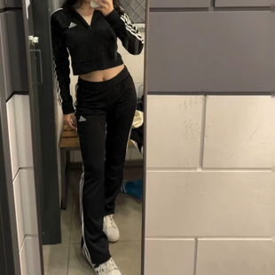 Adidas阿迪达斯女子运动服套装三条杠针织微喇裤两件套 IN1836