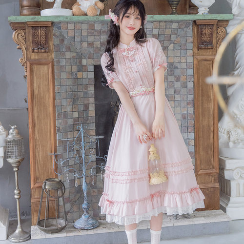 云藏月绣粉色日常国风短袖连衣裙