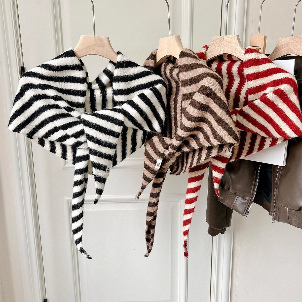 装饰针织围巾女新款秋冬羊毛披肩软糯条纹围脖气质减龄外搭小坎肩,服饰配件/皮带/帽子/围巾,围巾/丝巾/披肩,淘宝优惠券,粉丝福利购,淘宝优惠卷