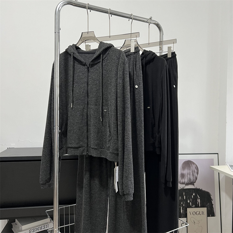 灰色慵懒风休闲运动套装女秋季新款松弛感卫衣外套+裤子两件套,女装/女士精品,时尚套装,淘宝优惠券,粉丝福利购,淘宝优惠卷