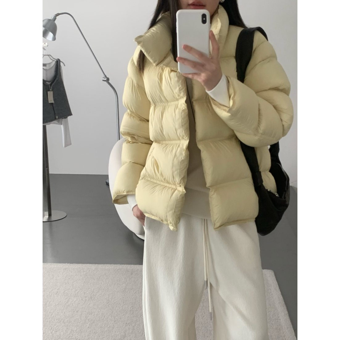 LOVELY-冬上新立领设计感洋气百搭显瘦90白鸭绒羽绒棉服R072