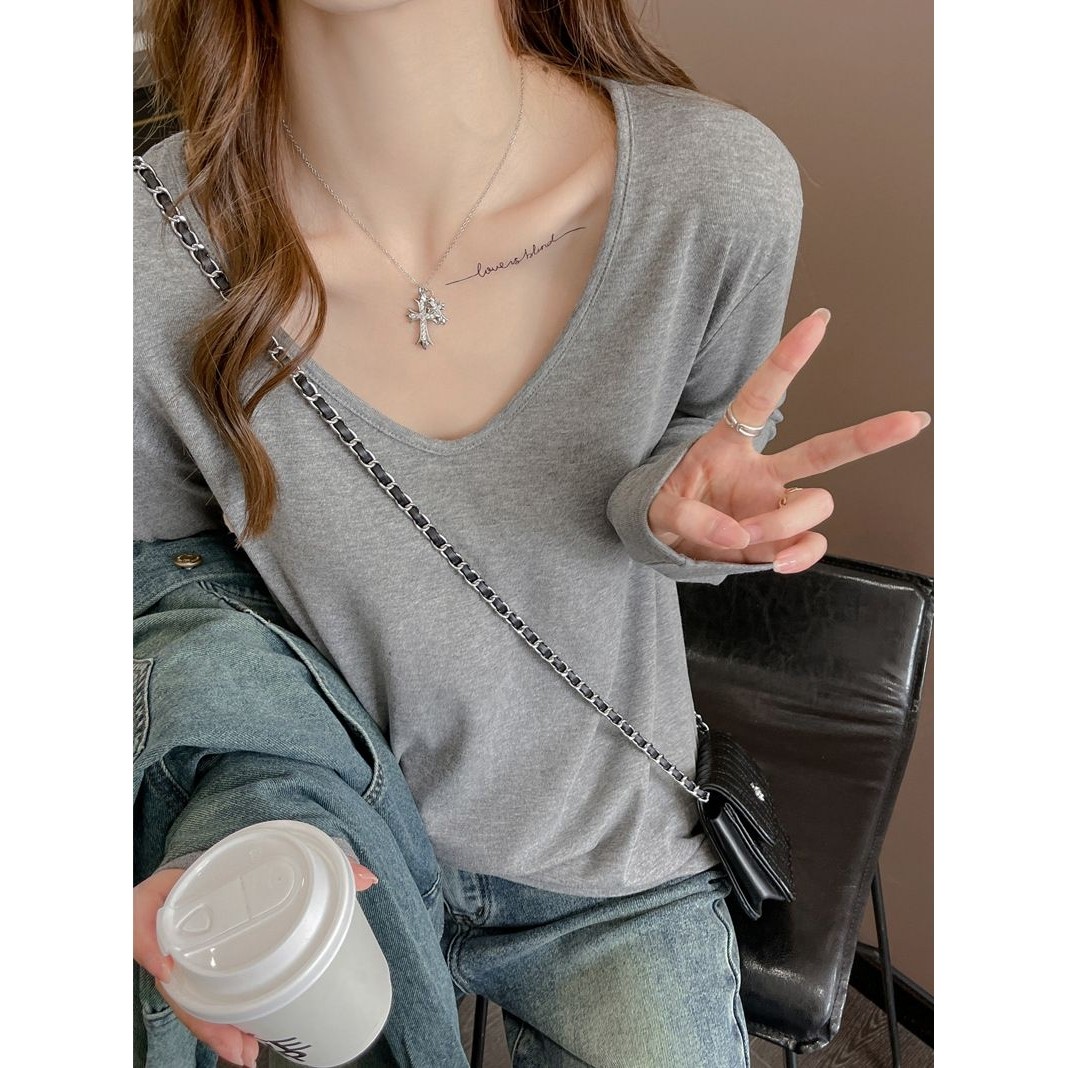 早秋季2025新款v领宽松长袖正肩t恤女内搭打底衫高级感可外穿上衣,女装/女士精品,大码内搭,淘宝优惠券,粉丝福利购,淘宝优惠卷