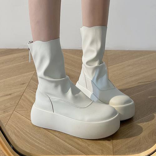 2025年春秋季新款小个子增高时装靴松糕厚底短筒靴女显瘦百搭女靴