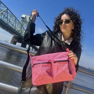 尼龙双口袋邮差包 两种尺寸