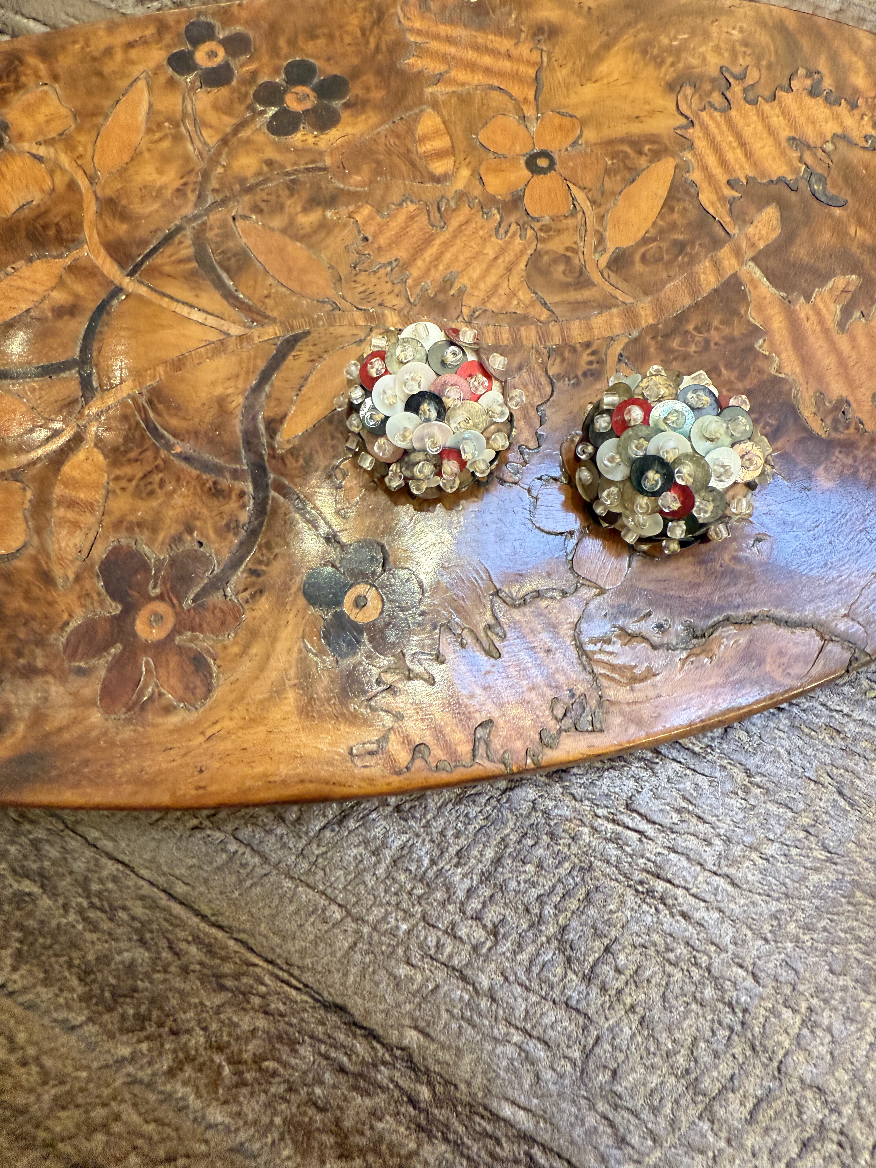 中古默认微瑕不退不换  打标亮片耳夹 意大利