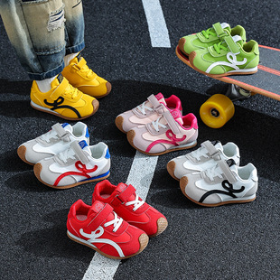 皮面休闲鞋 小黄鸭儿童女运动鞋 老爹鞋 透气男童阿甘鞋 春秋2026新款