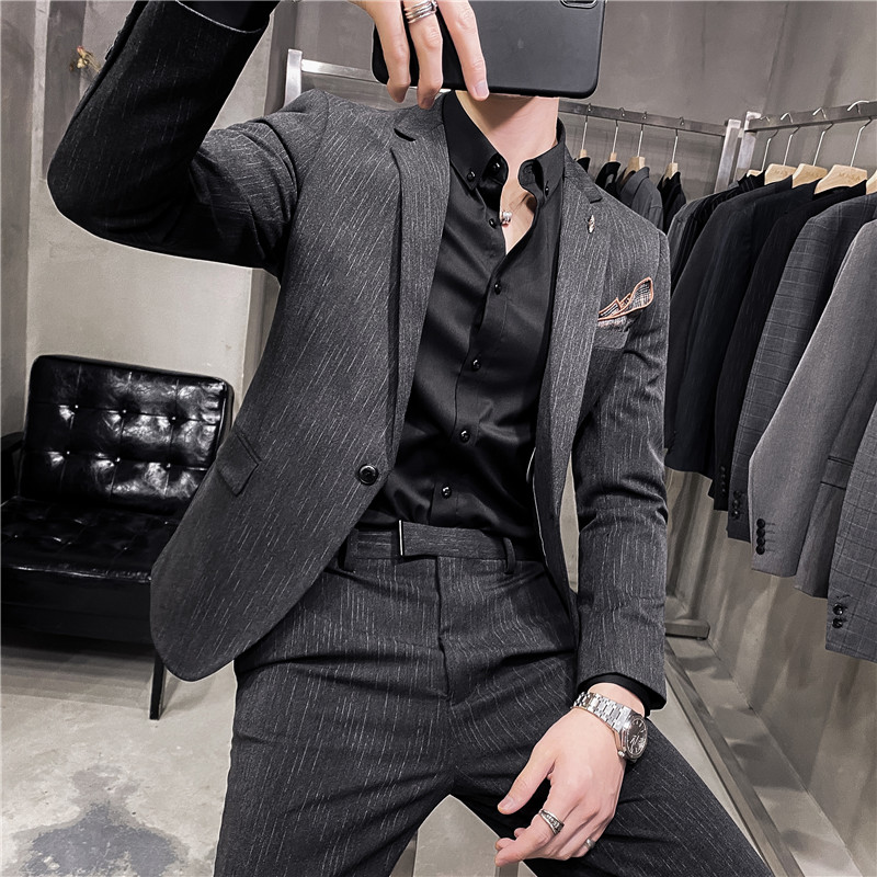 条纹深灰色雅痞风礼服西装套装