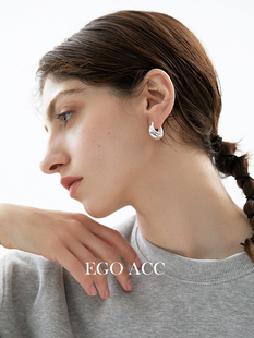 设计ins耳环休闲金属耳圈 冷淡风U型水波纹耳环简约法式 EGO ACC