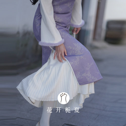 白色中长款针织半身裙
