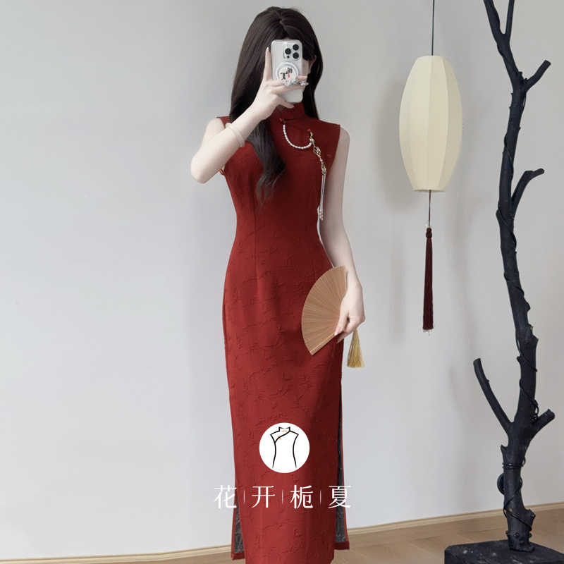 新中式改良复古红色无袖旗袍